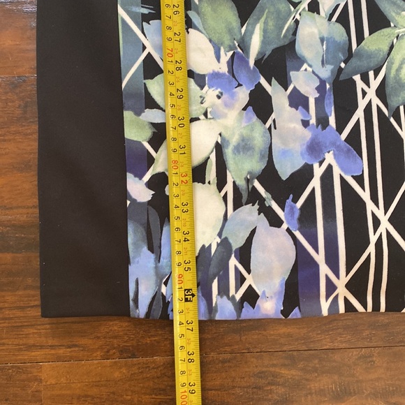 Vince Camuto **Slimming** Black & Floral Midi Scuba Dress Size 14 - Picture 6 of 8